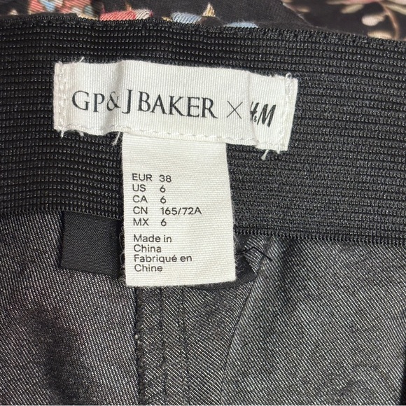 GP & J BAKER x H&M Floral & Bird Pattern Flat Front Ankle Length Trousers - Picture 5 of 8